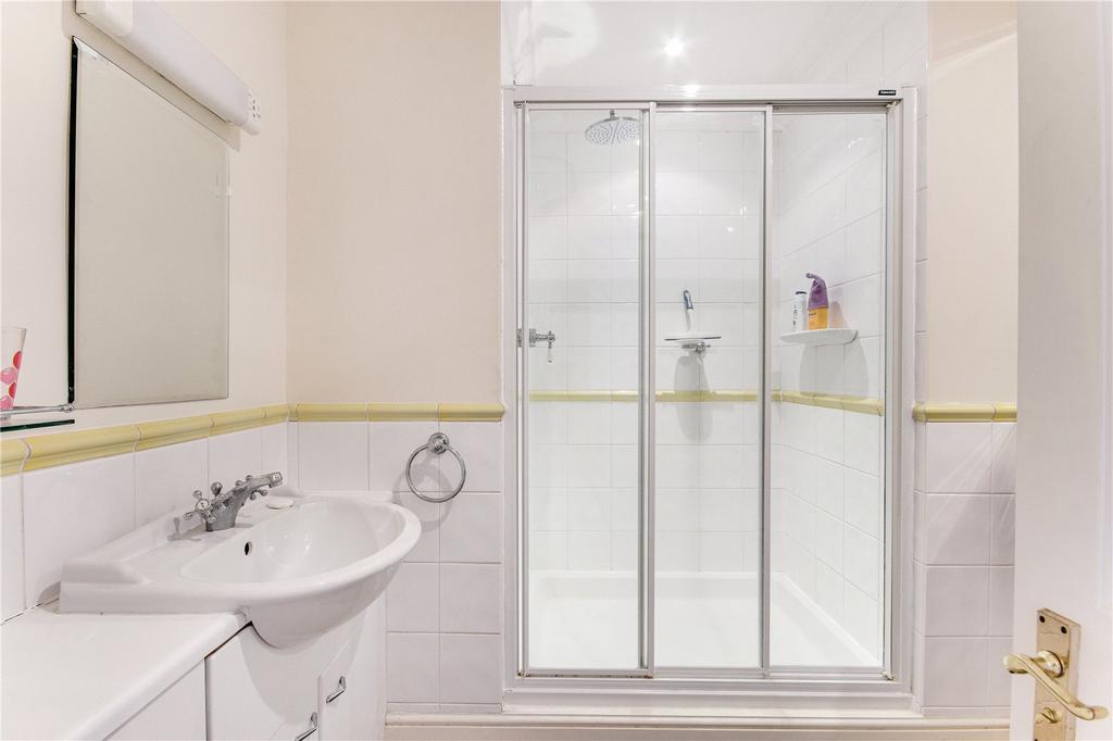 En Suite Shower Room