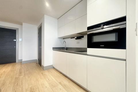 1 bedroom apartment to rent, Mercantile House, 38 Market Square, UB8