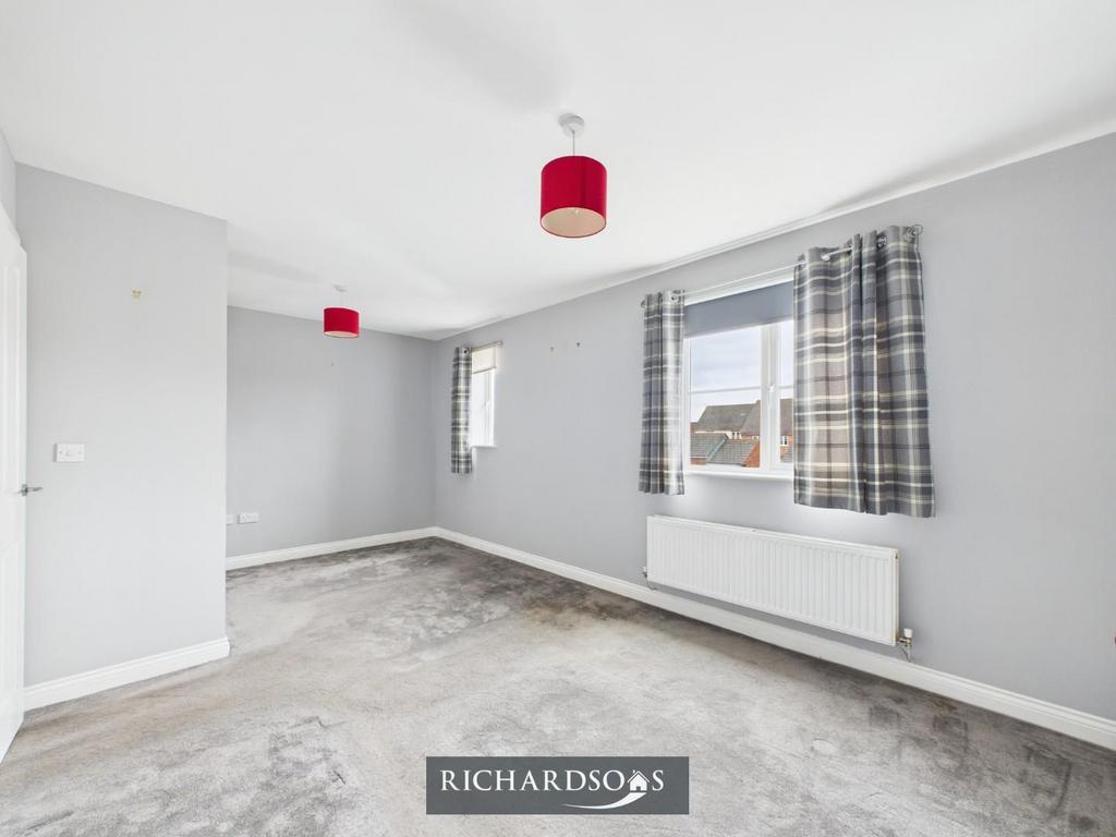 CAM02371 G0-PR0100-STILL008.jpg