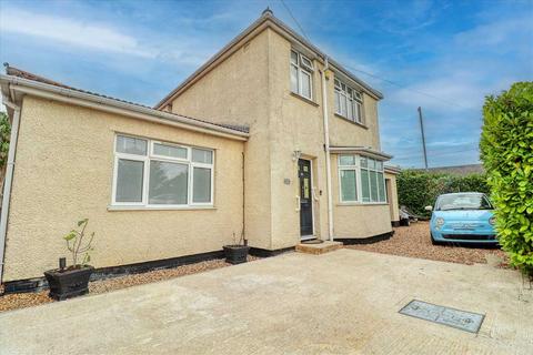 4 bedroom detached house for sale, Clacton on Sea CO15