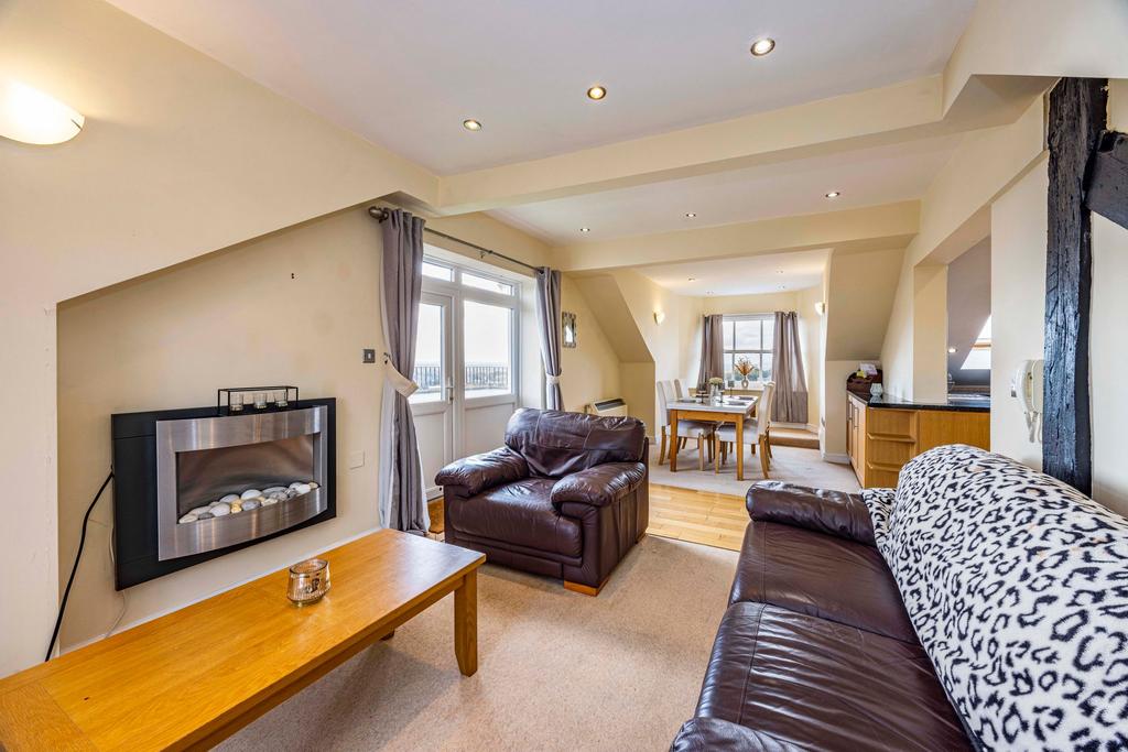 Open Plan Kitchen / Living Space