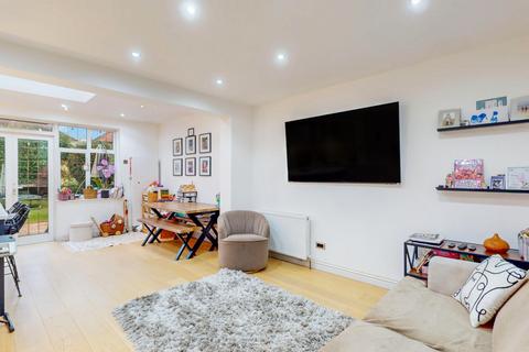 undefined, Ruislip, Greater London HA4