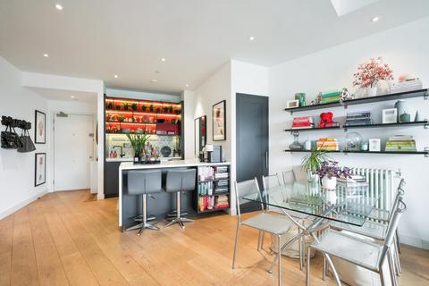 undefined, Grantham House, Botanic Square, London, E14