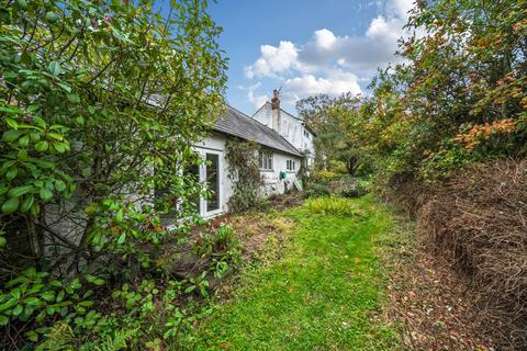 4 bedroom detached house for sale, Kings Mill Lane, Surrey RH1