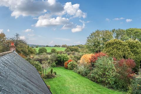 4 bedroom detached house for sale, Kings Mill Lane, Surrey RH1