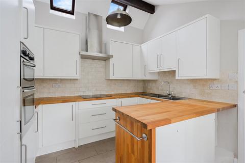 2 bedroom terraced house for sale, Bracken Path, Epsom