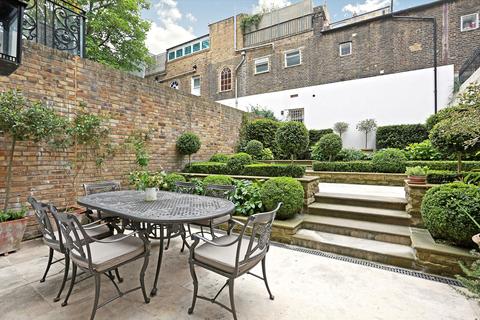 undefined, Earl's Court Square, London, SW5