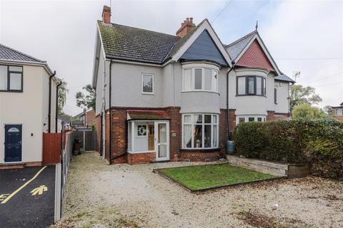 3 bedroom semi-detached house for sale, Ashby Road, Scunthorpe