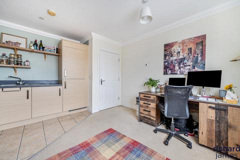 undefined, Haydon End, Swindon SN25