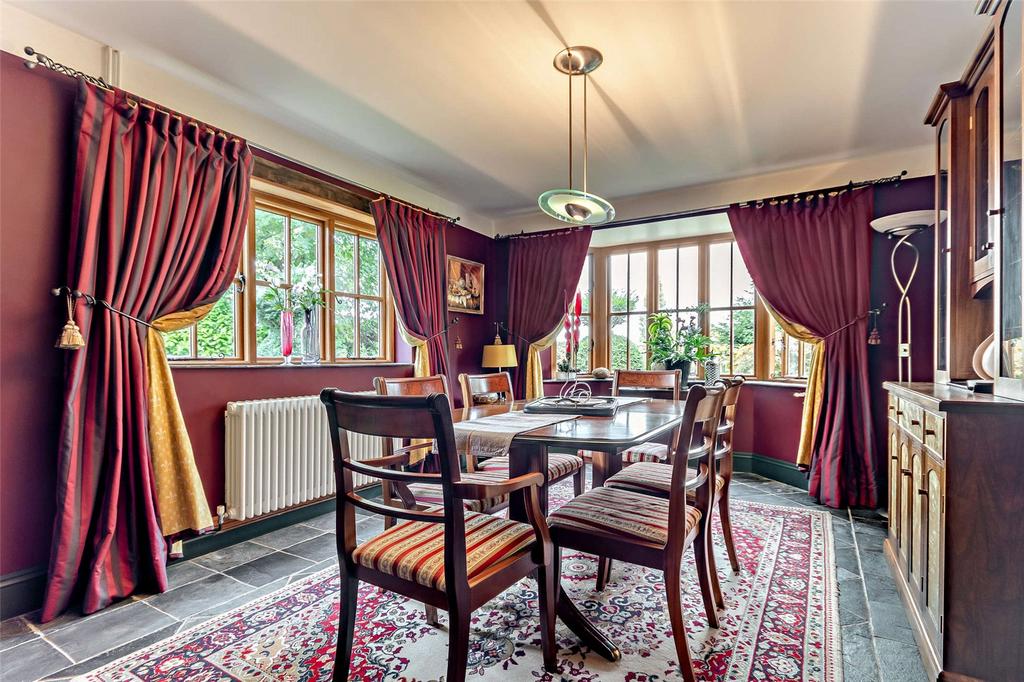 3 Reception Rooms