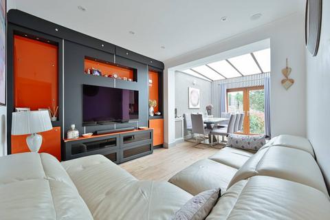 undefined, The Fairway, Northolt, UB5