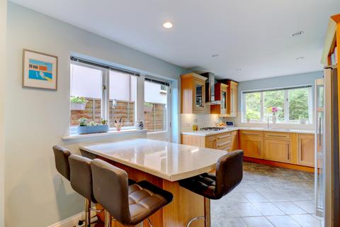 4 bedroom detached house for sale, Foxhill Close, Buckinghamshire HP13