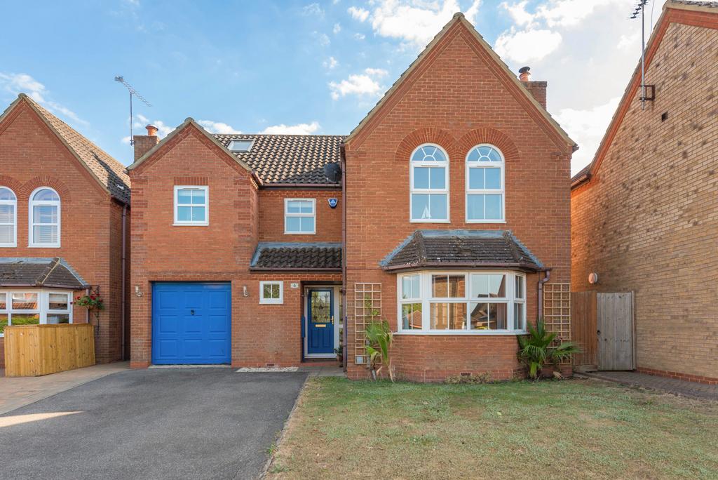 Rushington Close, Cambridgeshire PE27 5 bed detached house - £585,000