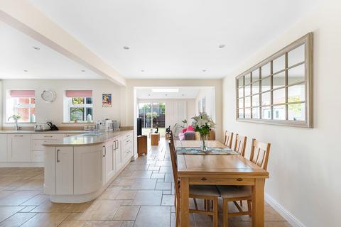 5 bedroom detached house for sale, Rushington Close, Cambridgeshire PE27