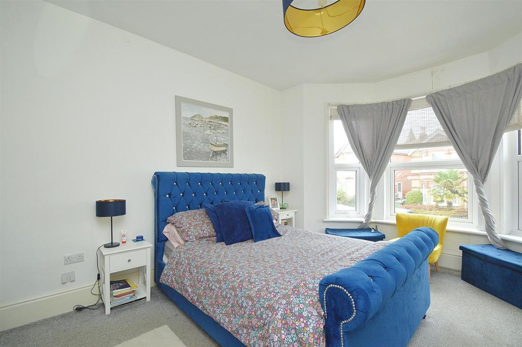 Resized Bed1a.jpg
