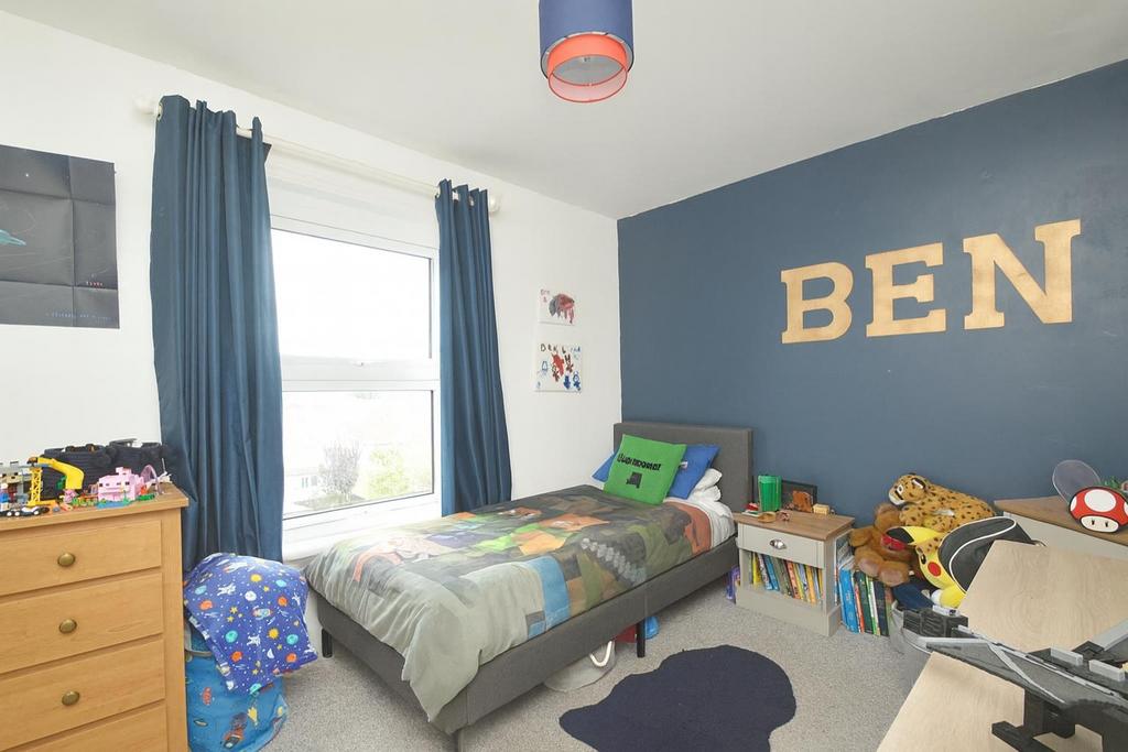 Bed3 NEW.jpg