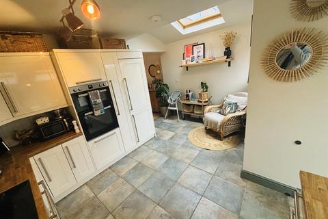 29 Beauchamp Road, Warwick, CV34 5NU