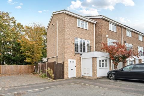 19a Ullswater Close, Bromley, BR1 4JF