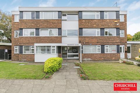 2 bedroom flat for sale, Selworthy Close, Wanstead