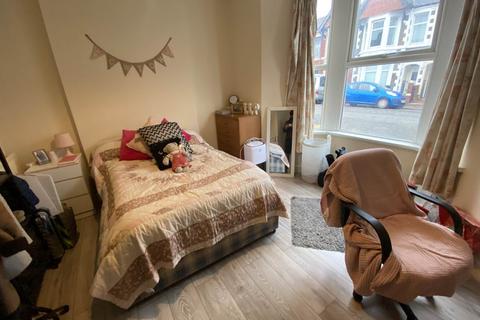 5 bedroom house to rent, Gelligaer Street, Cathays, Cardiff