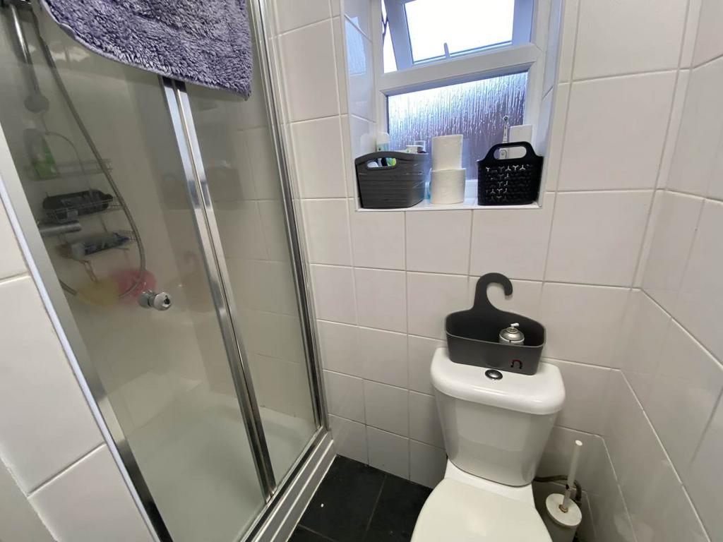 Ground Floor Shower