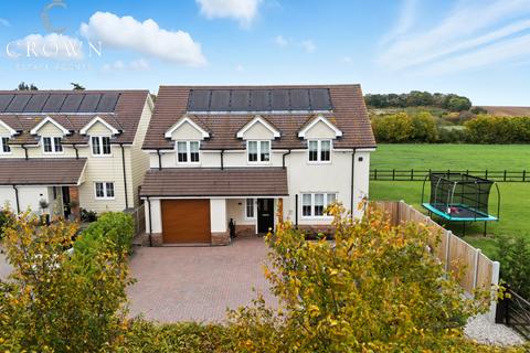 4 bedroom detached house for sale, Old Bell Lane, Rettendon Common, Chelmsford