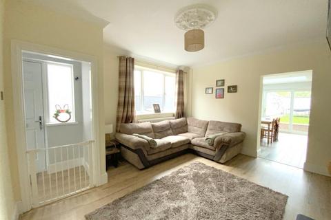 3 bedroom semi-detached house for sale, Grantham Avenue, Grimsby