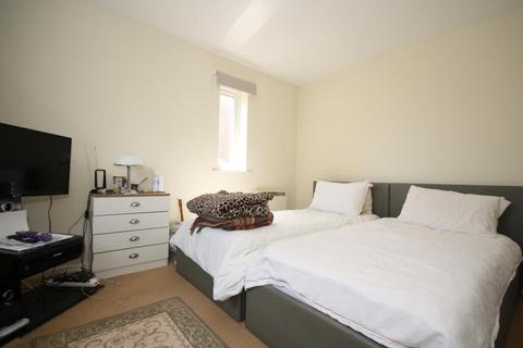 undefined, The Orchard, Lightwater, GU18
