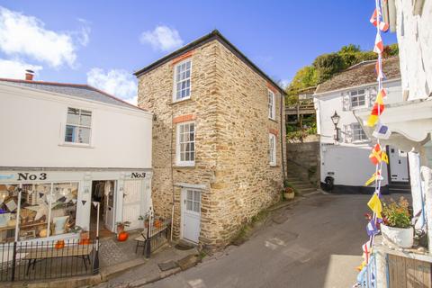 Bull Hill, Fowey, PL23