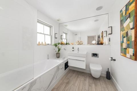 4 bedroom end of terrace house for sale, Hinton Road, Herne Hill, London, SE24