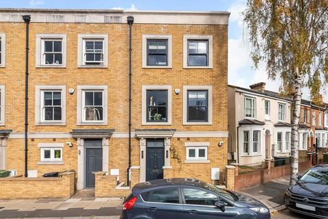 4 bedroom end of terrace house for sale, Hinton Road, Herne Hill, London, SE24