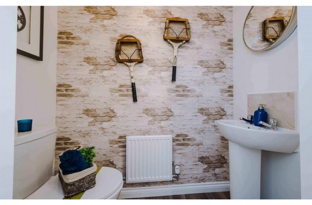 Tower Gardens - Marford - Bathroom