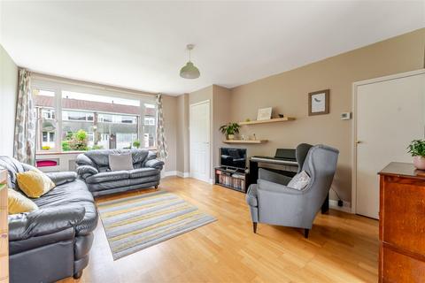 undefined, Peacefully situated three bedroom home in central Yatton