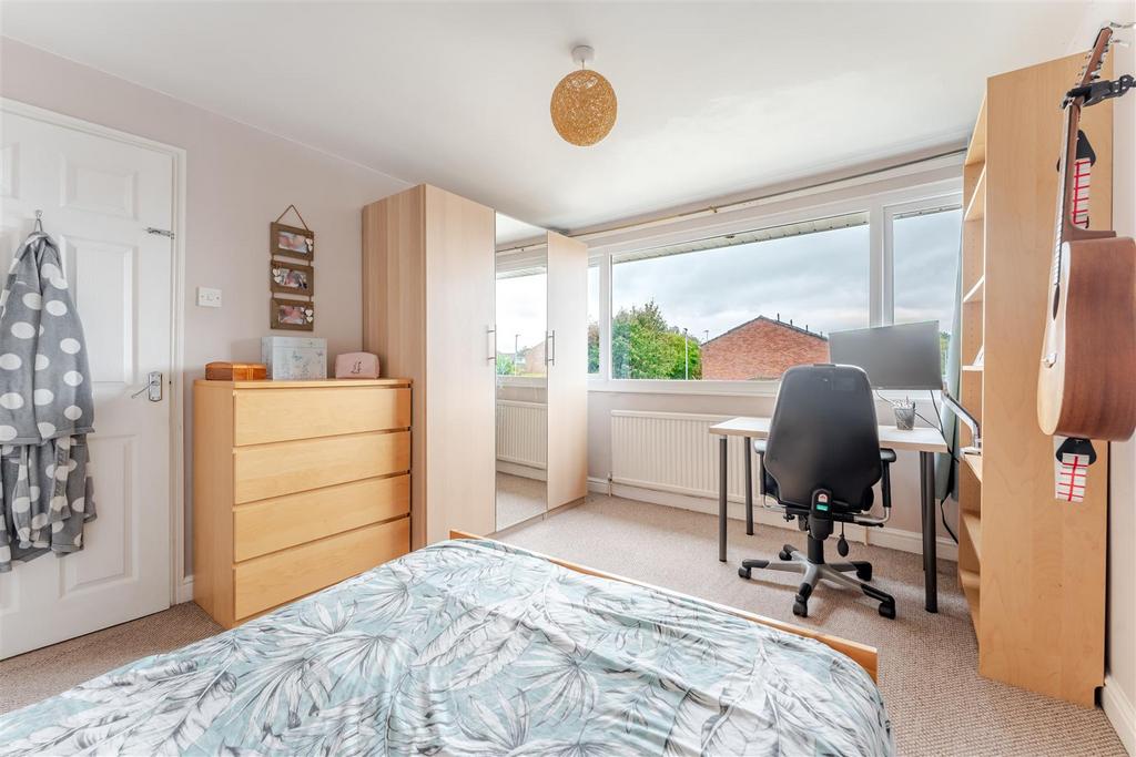 1.8 - bedroom.jpg