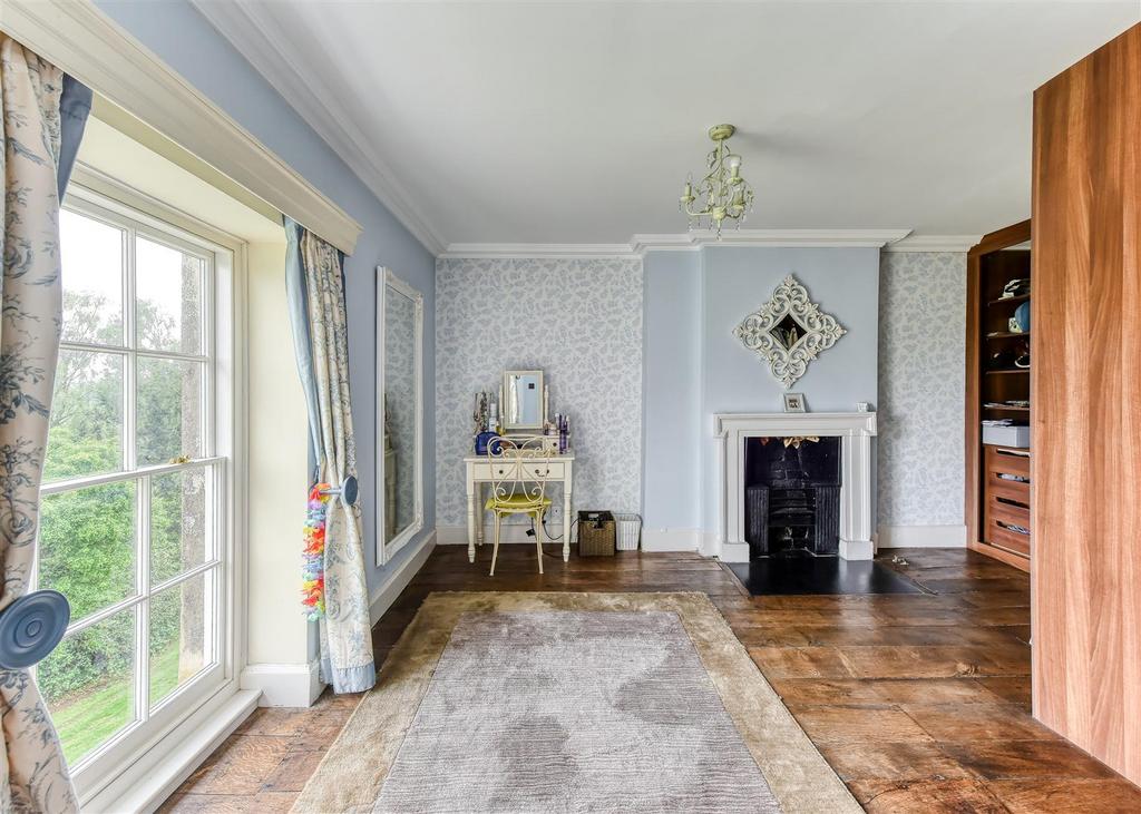 The Dower House-bed1 dressing.jpg