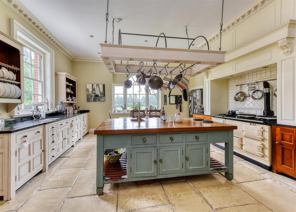 The Dower House-kitchen1.jpg