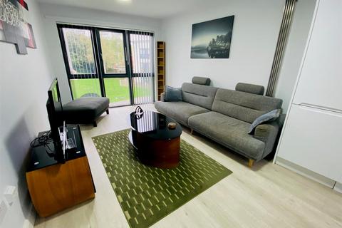 undefined, Ridge Close, Huddersfield