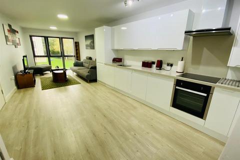 undefined, Ridge Close, Huddersfield