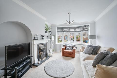 3 bedroom end of terrace house for sale, Elmstead Gardens, Worcester Park