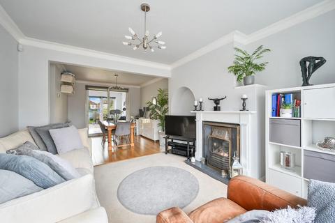 3 bedroom end of terrace house for sale, Elmstead Gardens, Worcester Park
