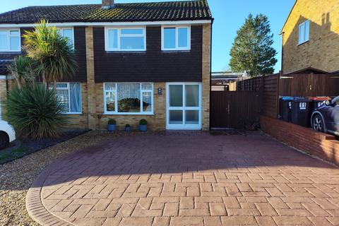 undefined, 9 Milton Drive, Newport Pagnell, MK16