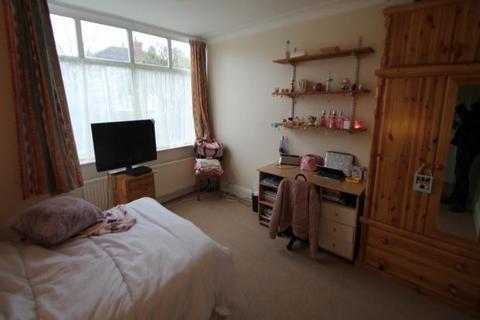 5 bedroom house to rent, Newport View, Leeds