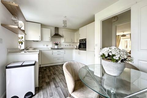 3 bedroom semi-detached house for sale, Chaffinch Walk, Peacehaven, BN10 8GH