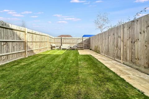 3 bedroom semi-detached house for sale, Chaffinch Walk, Peacehaven, BN10 8GH