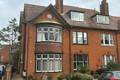 2 bedroom flat to rent, Stanley Road, Suffolk IP11
