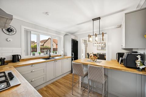 3 bedroom detached house for sale, Quoiters Court, Blackburn, EH47