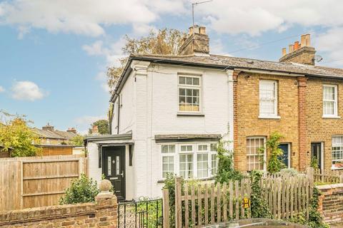 Victoria Road, Kingston Upon Thames KT1