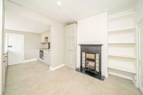 2 bedroom end of terrace house for sale, Victoria Road, Kingston Upon Thames KT1