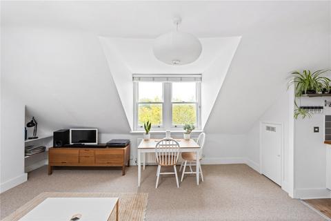 Flat 4, 36 Petherton Road, London, N5 2RE