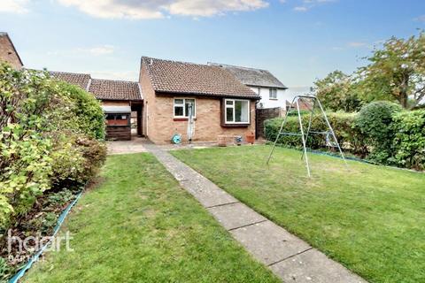 2 bedroom semi-detached bungalow for sale, Appletrees, Bar Hill
